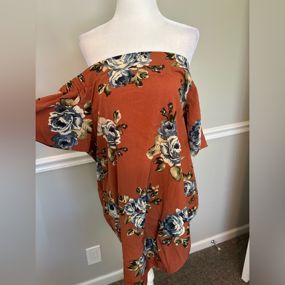 ALTAR’D STATE Off-Shoulder Floral Dress in Camel - Picture 4 of 6